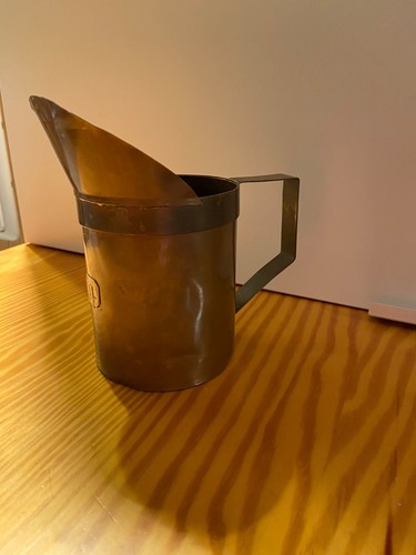 Messbecher aus kupfer - aus, kupfer,