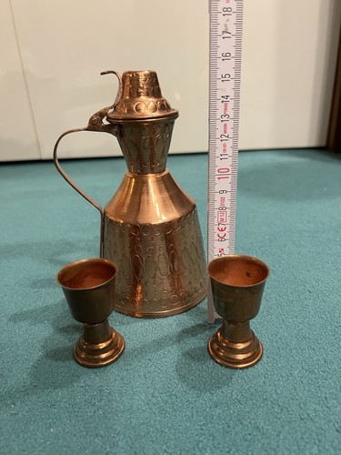 Kupfer kanne und - zwei, becher