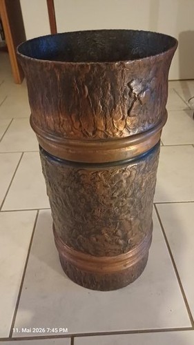 Blumenvase oder schirmständer - blumenvase,