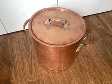 Schwerer großer alter Kupfer